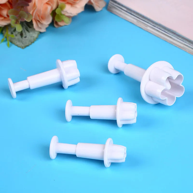 15-Piece Essential Sugarcraft Cutter Set – Versatile Fondant