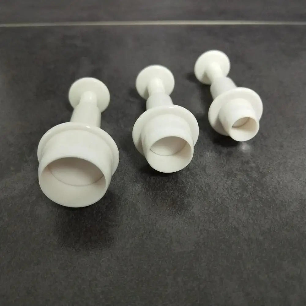 15-Piece Essential Sugarcraft Cutter Set – Versatile Fondant