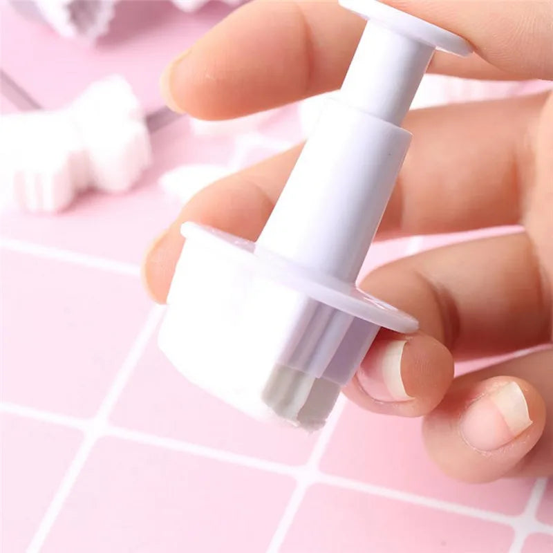 15-Piece Essential Sugarcraft Cutter Set – Versatile Fondant