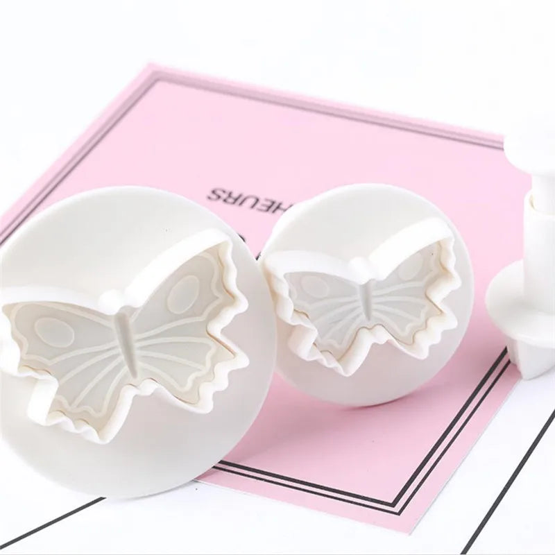 15-Piece Essential Sugarcraft Cutter Set – Versatile Fondant