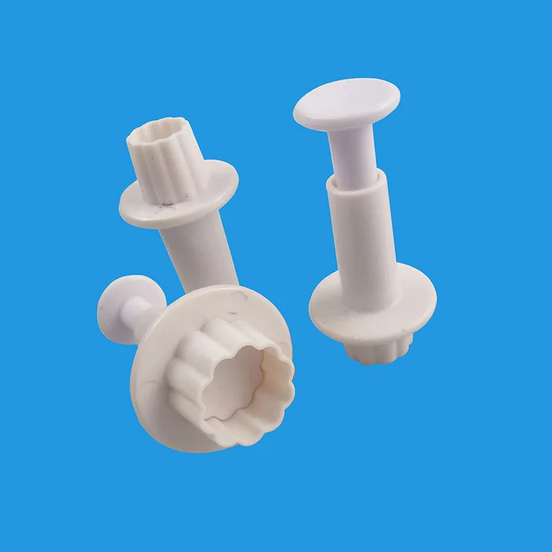 15-Piece Essential Sugarcraft Cutter Set – Versatile Fondant