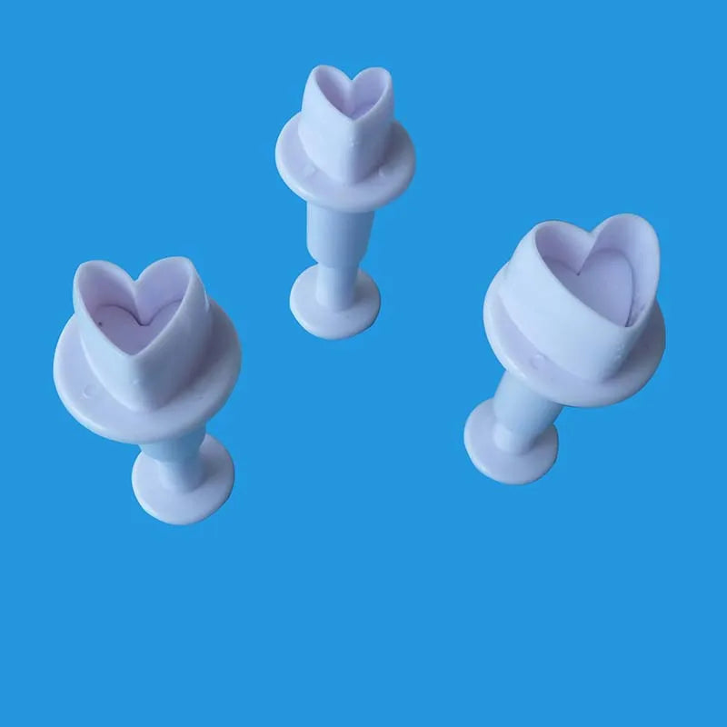 15-Piece Essential Sugarcraft Cutter Set – Versatile Fondant