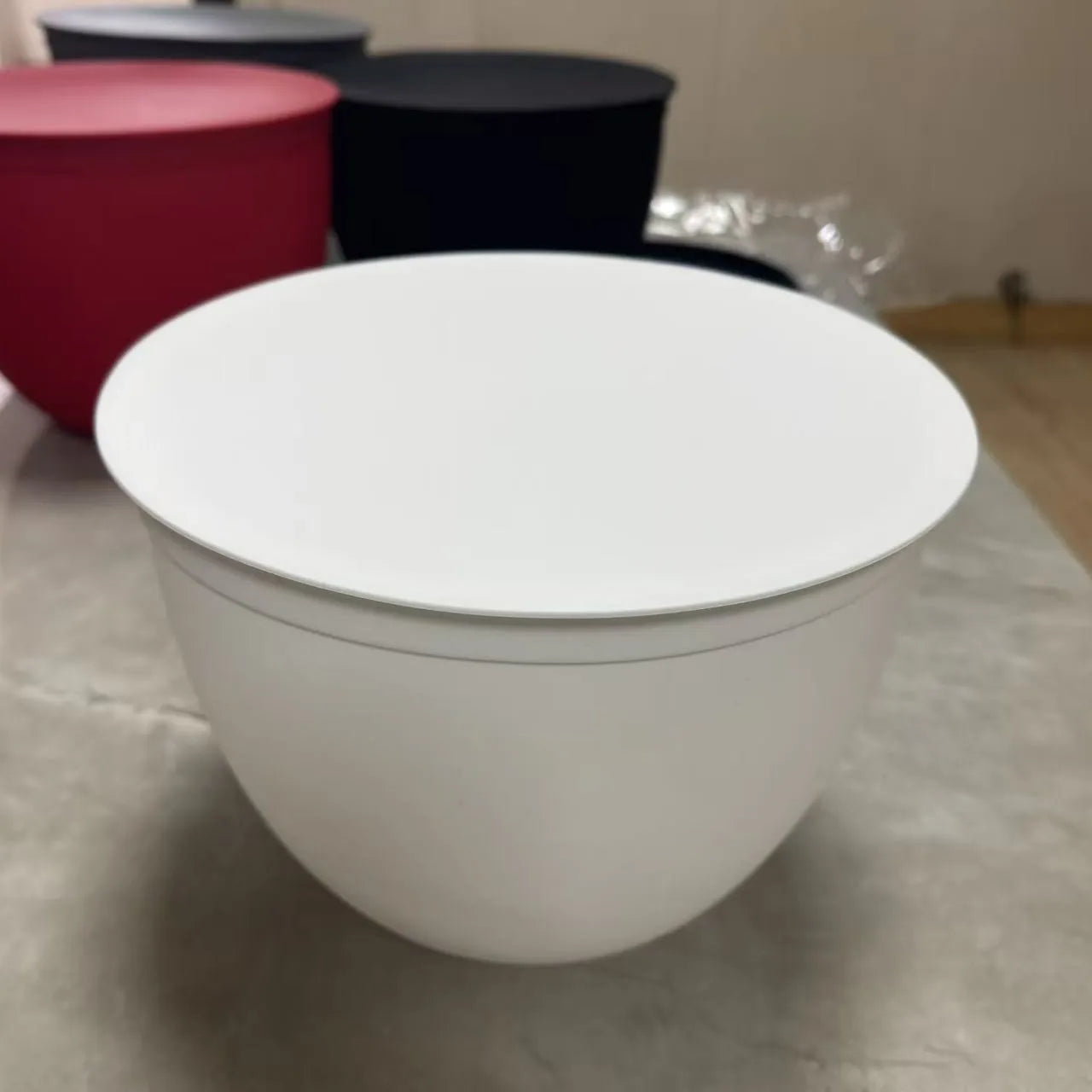 Universal Silicone Mixing Bowl with Lid