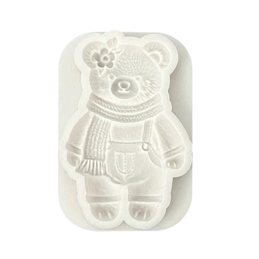 Silicone mold for a teddy bear with a scarf and a flower