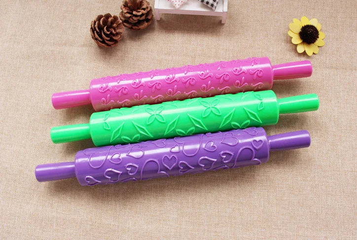 14-Style Lace & Texture Embossing Roller – Versatile Sugarcraft Tool