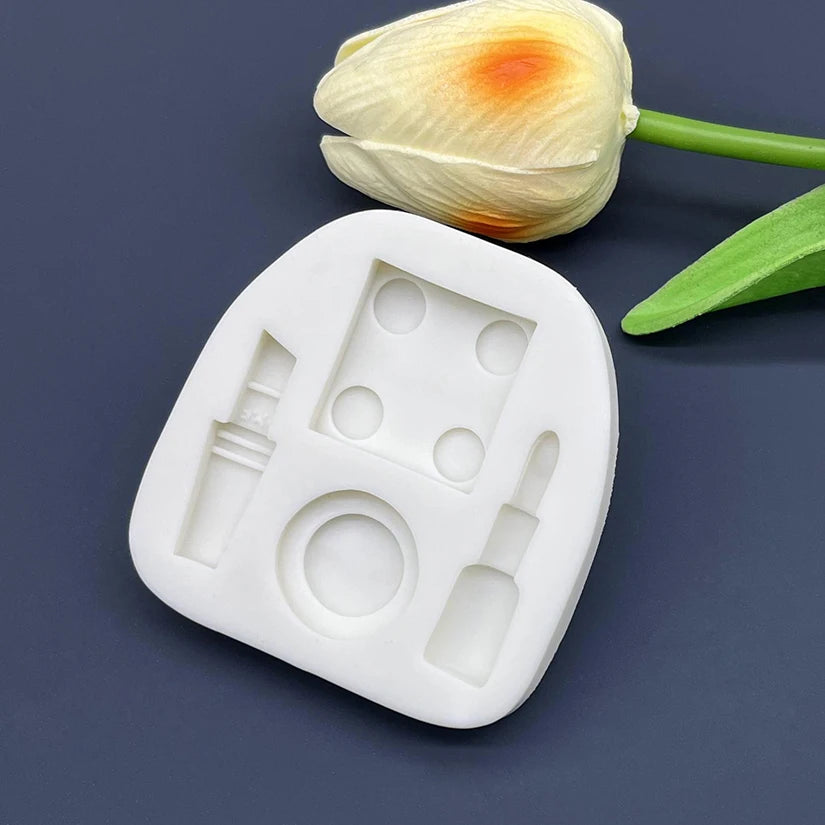 Silicone mold makeup