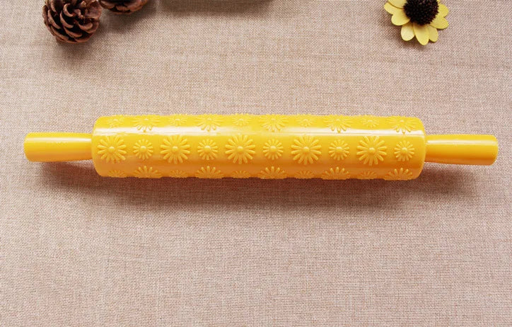 14-Style Lace & Texture Embossing Roller – Versatile Sugarcraft Tool