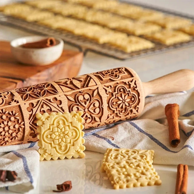 Wooden Christmas Embossing Rolling Pin – 3D Engraved Reindeer & Floral Pattern